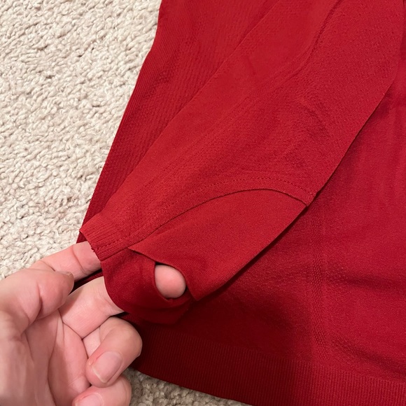 NWOT Athleta Momentum long sleeve seamless top - Picture 6 of 6